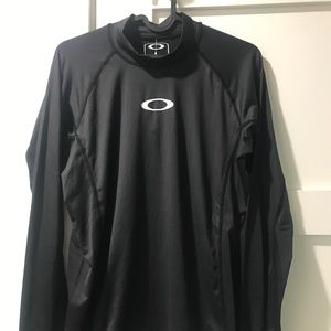 Oakley long sleeve rash guard